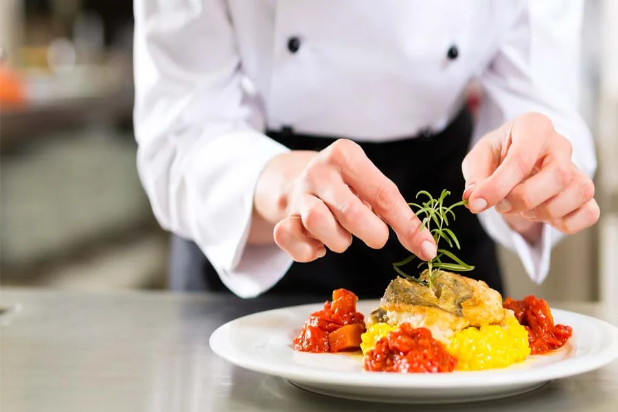 Exploring the Role of Food and Beverage Manufacturing in Shaping the Future of Indian Cuisine